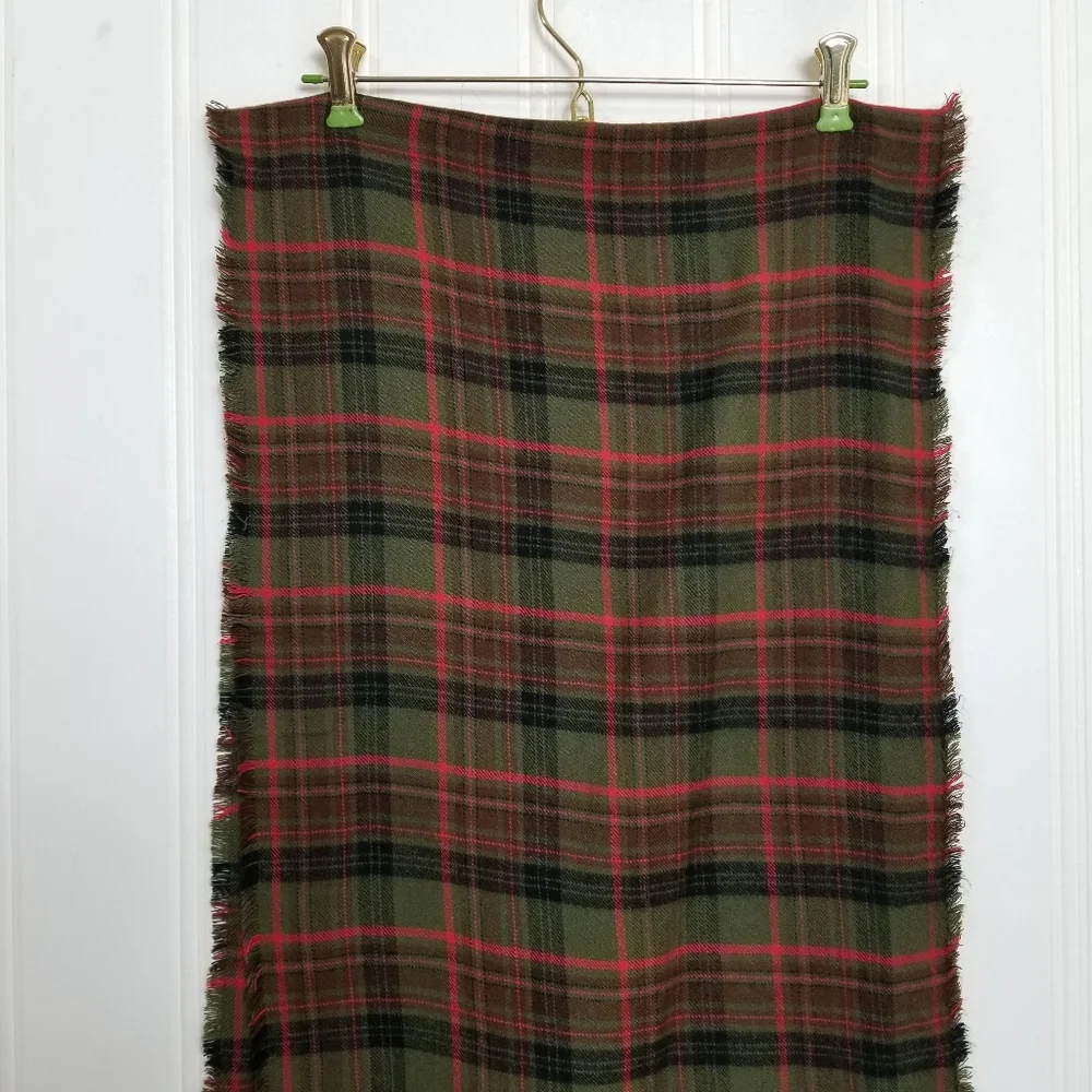 Eddie Bauer Red Green Plaid Flannel Scarf Fringe Winter Cozy Classic